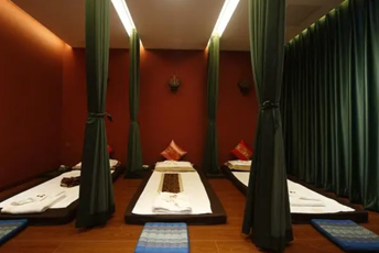 杭州滨江区泰式按摩的被动瑜伽：当身体被折叠成诗